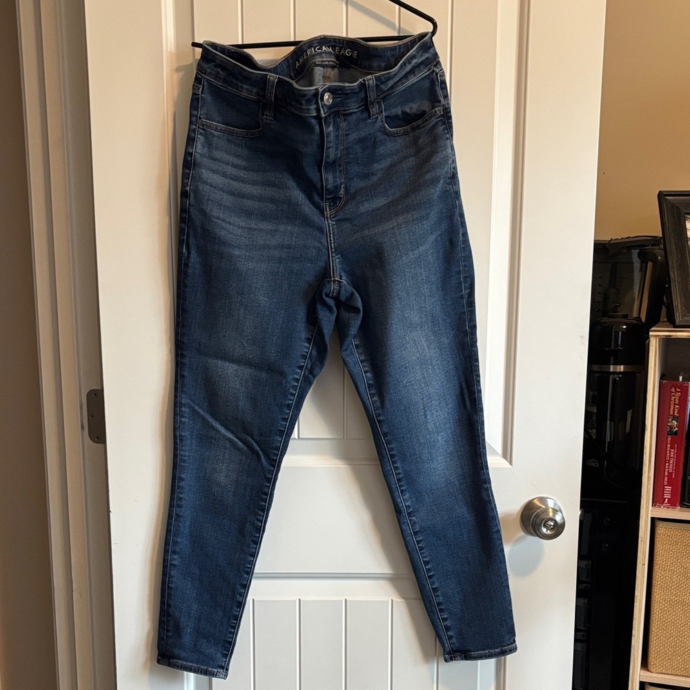 American Eagle Skinny Blue Jeans. Size 14P
